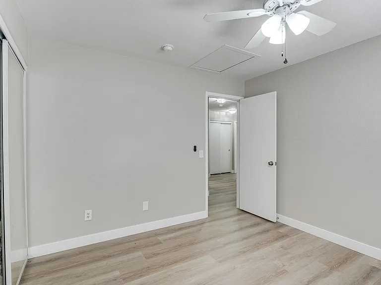 11051 Cresco Ct — Photo 23