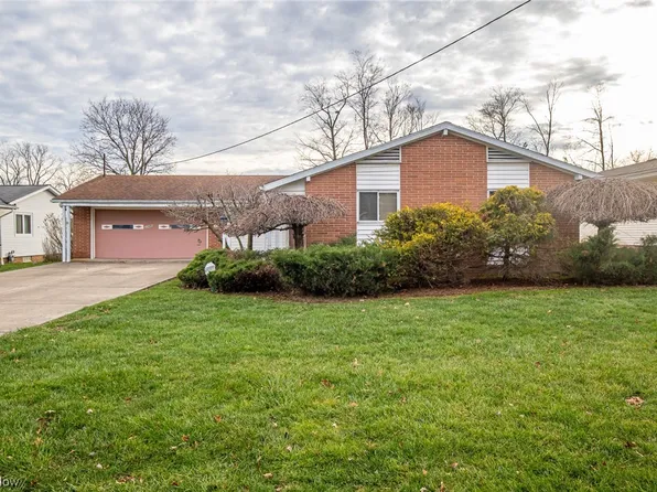 22440 Sandalwood Rd, Bedford Heights, OH 44146