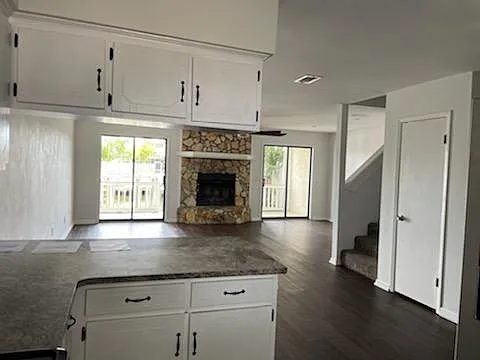1349 Capri Dr — Photo 8