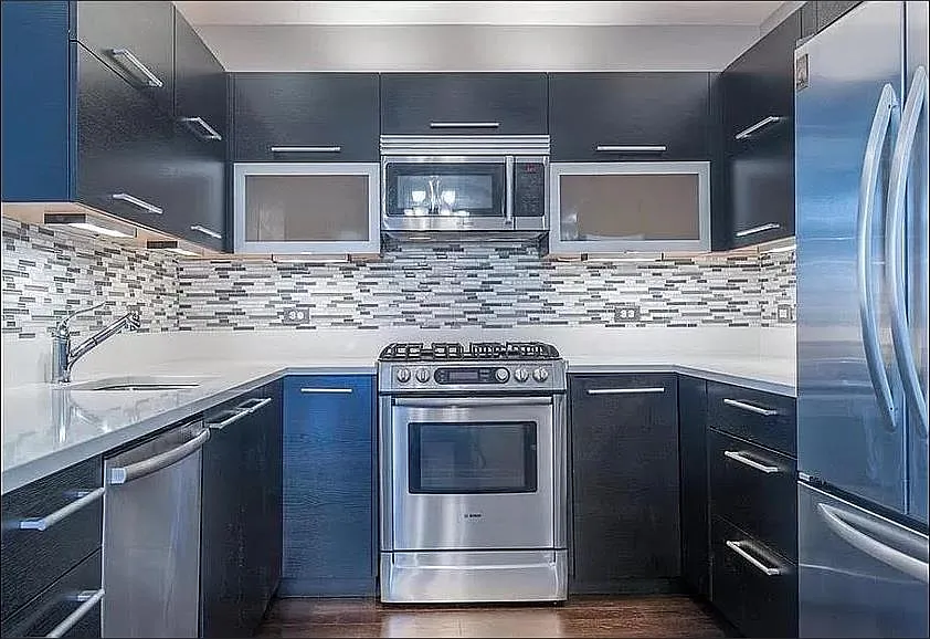 2 bed, 2.0 bath, 1200 sqft, $6,295 — Photo 3