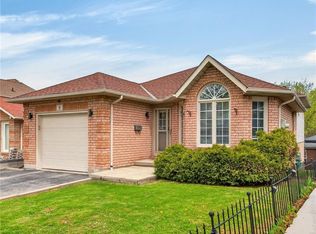 6 Glenhollow Dr, Hamilton, ON L8J3R8