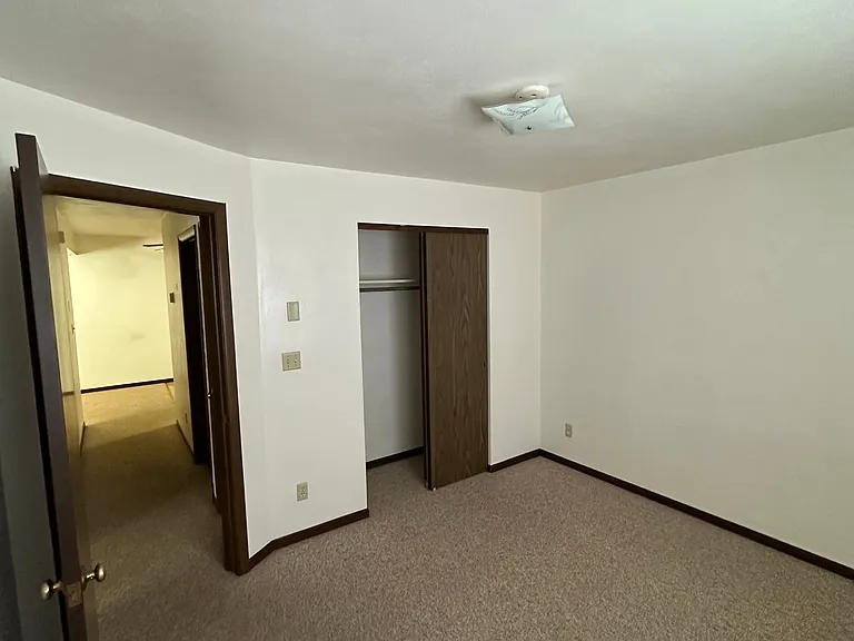 508 E Burdick St #7 — Photo 5