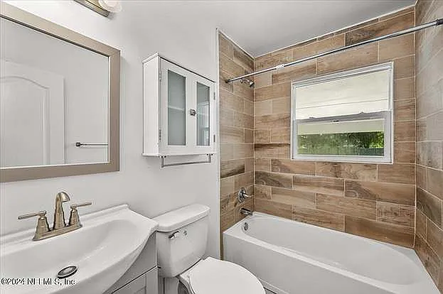 3919 Skycrest Dr — Photo 49