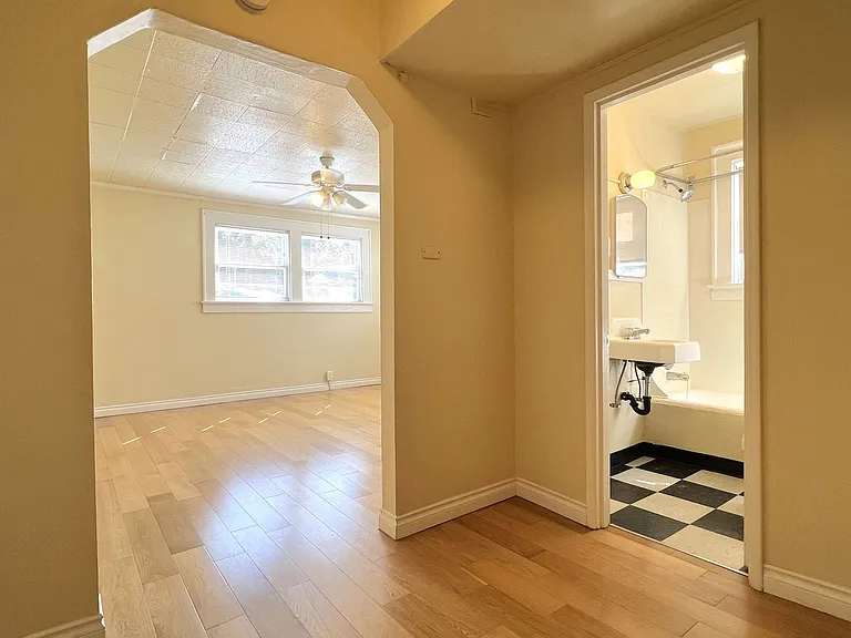 Kurdy Apartments — Photo 16