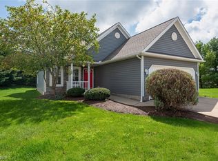 5267 Deer Trace Dr, Kent, OH 44240