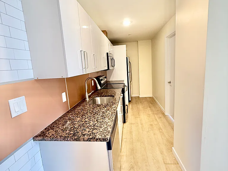 249 S 49th St #8O6 — Photo 13