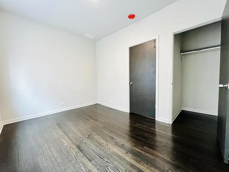 1371 S California Ave #2F — Photo 18