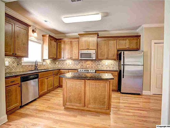 5th image of 3001 Mallard Point Dr SE