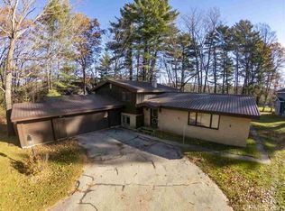 N16674 River Rd, Pembine, WI 54156