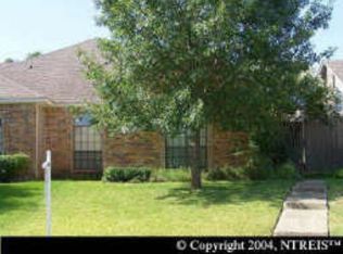 912 Teakwood Ln, Desoto, TX 75115