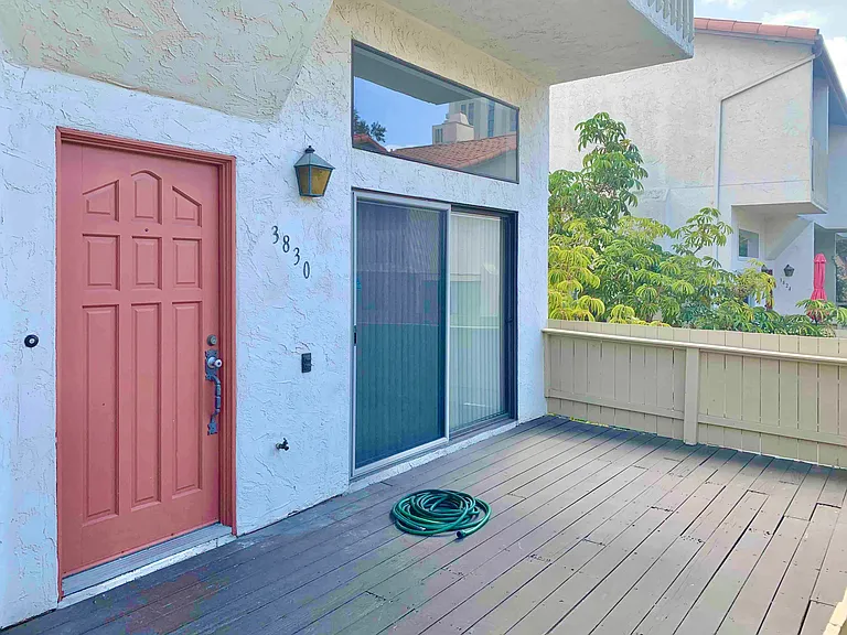 3830 La Jolla Village Dr — Photo 2