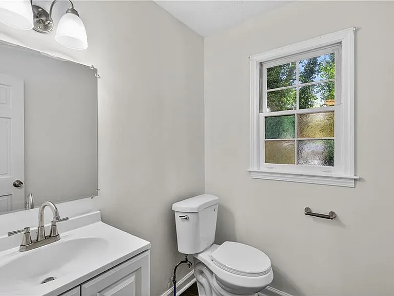 2164 Riverbrook Rd — Photo 12