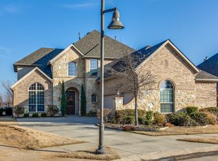 8228 Victoria Ln, Argyle, TX 76226