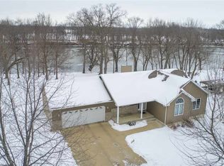 161 Belle St, Waterloo, IA 50702