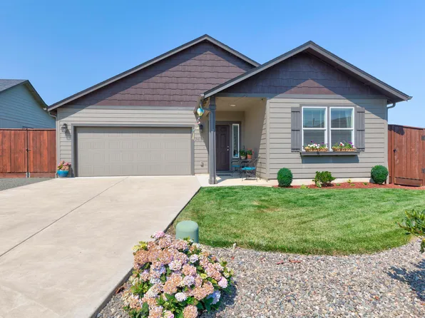 2611 Greyfox Ct, Sutherlin, OR 97479