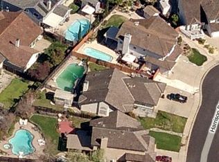 1325 Harrison Dr, Roseville, CA 95678