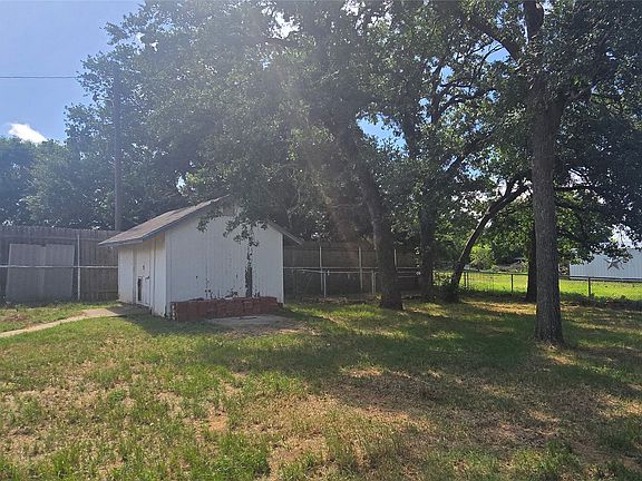 4th image of 8295 Palo Pinto Hwy