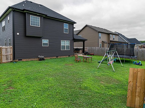 2nd image of 728 Crestone Ln