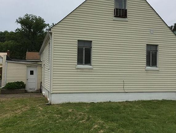 2nd image of 3322 W 5th Ave