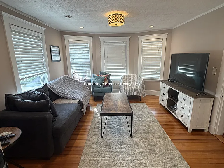 538 Main St — Photo 26