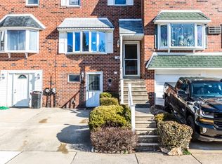 4735 Saint Denis Dr, Philadelphia, PA 19114