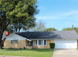 6912 Hallmark Dr S, Fort Worth, TX 76134