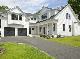 28 Marsh St, Hingham, MA 02043