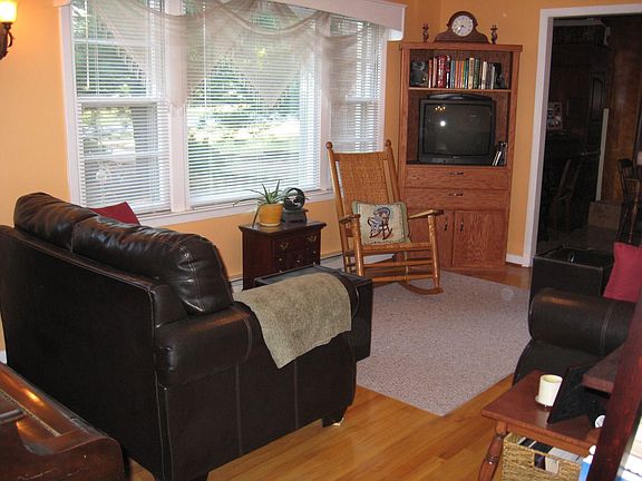 View of LR from hallway door