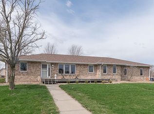 821 S 15th Ave, Washington, IA 52353
