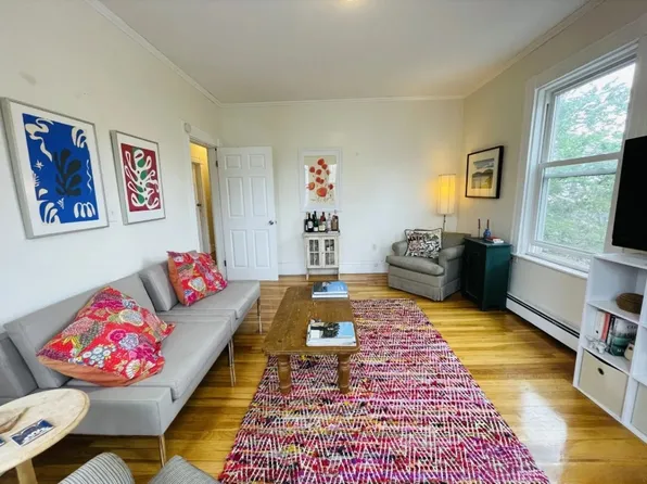 (undisclosed Address), Somerville, MA 02143