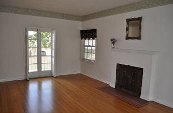 2nd image of 420 E Windsor Rd APT C