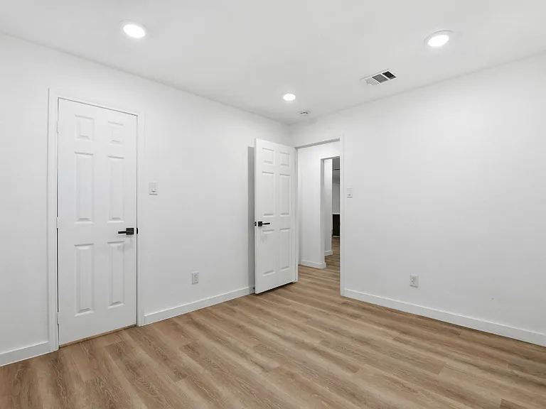 6718 Deer Ridge Ln — Photo 7