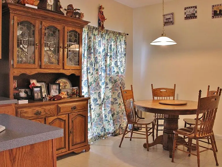 3704 Armory Ln — Photo 6