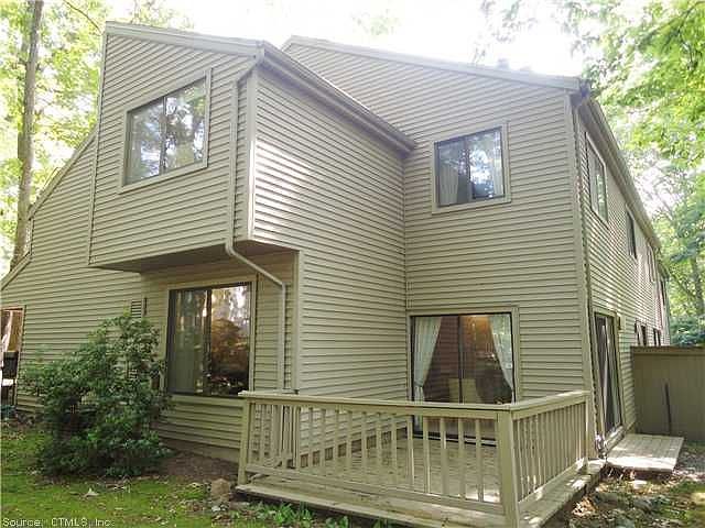 1st image of 7A Farmington Chase Cres