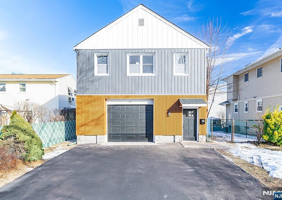 1st image of 383-387 Broughton Ave