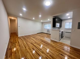 26 Wildwood Gdns APT H2, Pt Washington, NY 11050