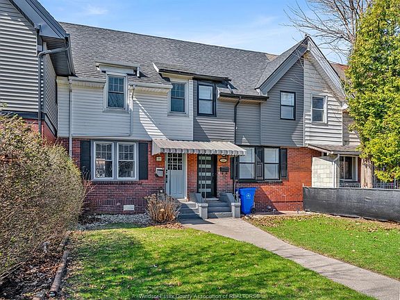 2nd image of 1295 Monmouth Rd