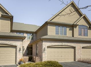26W136 Klein Creek Dr, Winfield, IL 60190