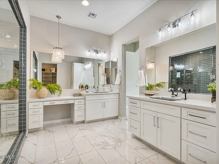 5543 E Beryl Ave — Photo 18
