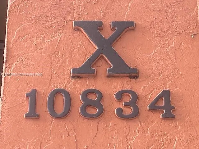 10834 N Kendall Dr #X13 — Photo 9