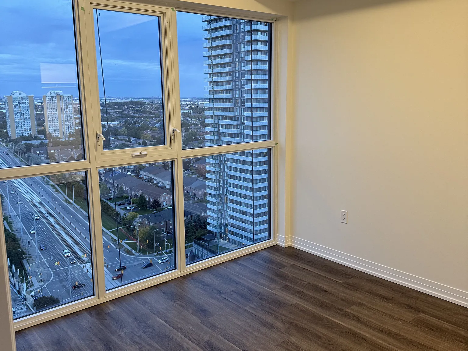 1 bed, $2,200 — Photo 2