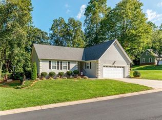 6903 Loretta Pl, Charlotte, NC 28215