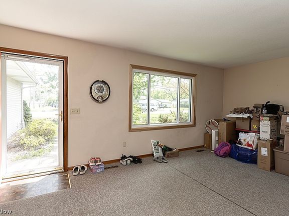 4th image of 762 Abbe Rd N