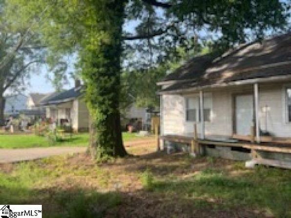 613 Darlington St, Calhoun Falls, SC 29628