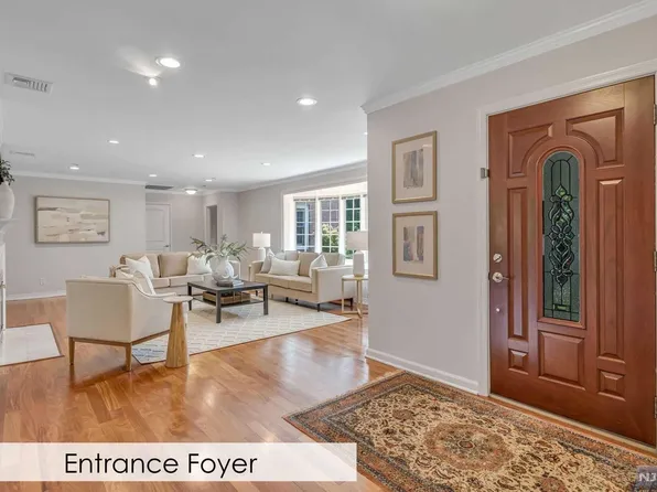 581 Highland Ave, Ridgewood, NJ 07450