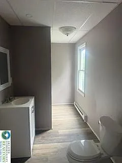 2 bed, 1.0 bath, 650 sqft, $1,300 — Photo 3