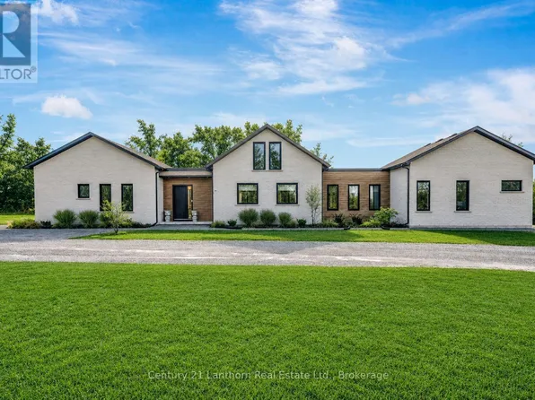 19485 Loyalist Pkwy, Prince Edward County, ON K0K 2T0