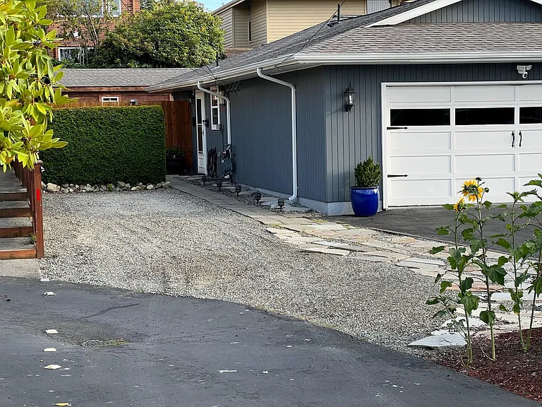 560 Hemlock Way — Photo 12