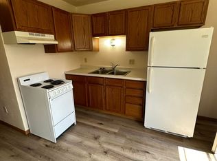 1326 Gardenette Dr #4, Jamestown, ND 58401