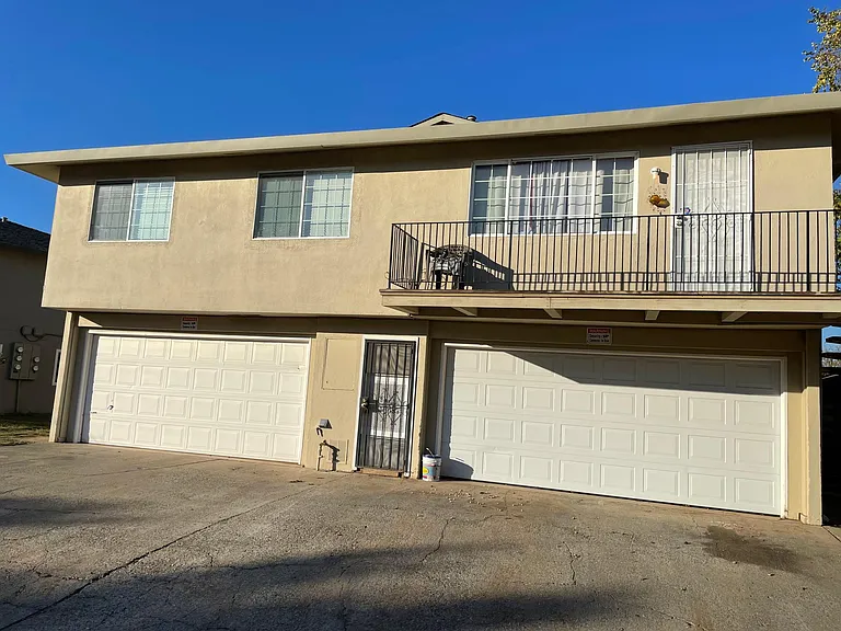 4141 Apostolo Cir #3 — Photo 3